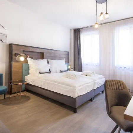 Ξενοδοχείο Memories Oldtown 4*