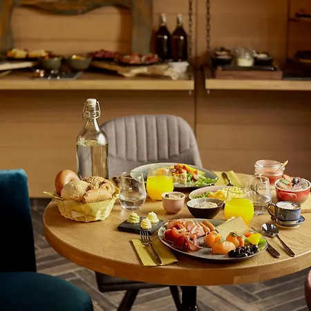 Memories Oldtown Отель 4*