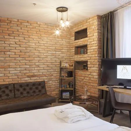 Memories Oldtown 4* Budapest