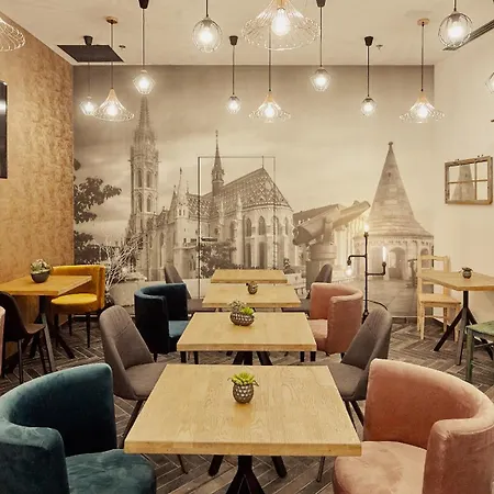 Memories Oldtown Hotel 4*