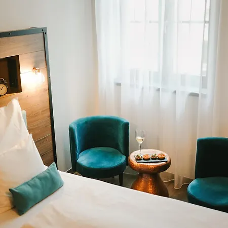 Memories Oldtown Hotel